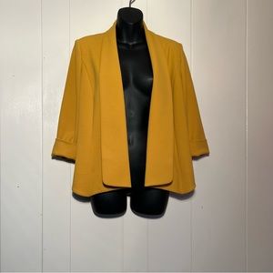 Anne Klein Mustard Blazer Jacket.Slight Asymmetrical Hem. Size S. 3/4 sleeve